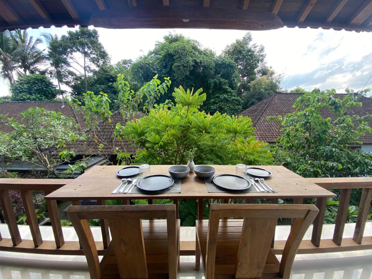 Umah Nik Kepitu Apartamento Payangan Exterior foto